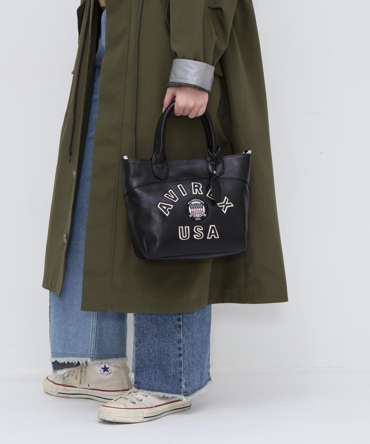 《直營店限定》學院風真皮迷你手提袋/VARSITY LEATHER MINI TOTE BAG/AVX5626