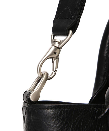 《直營店限定》學院風真皮迷你手提袋/VARSITY LEATHER MINI TOTE BAG/AVX5626