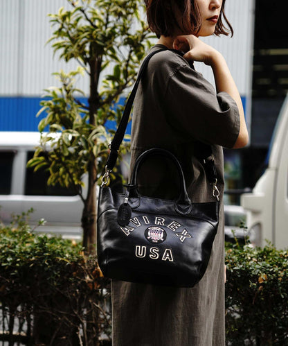 《直營店限定》學院風真皮迷你手提袋/VARSITY LEATHER MINI TOTE BAG/AVX5626