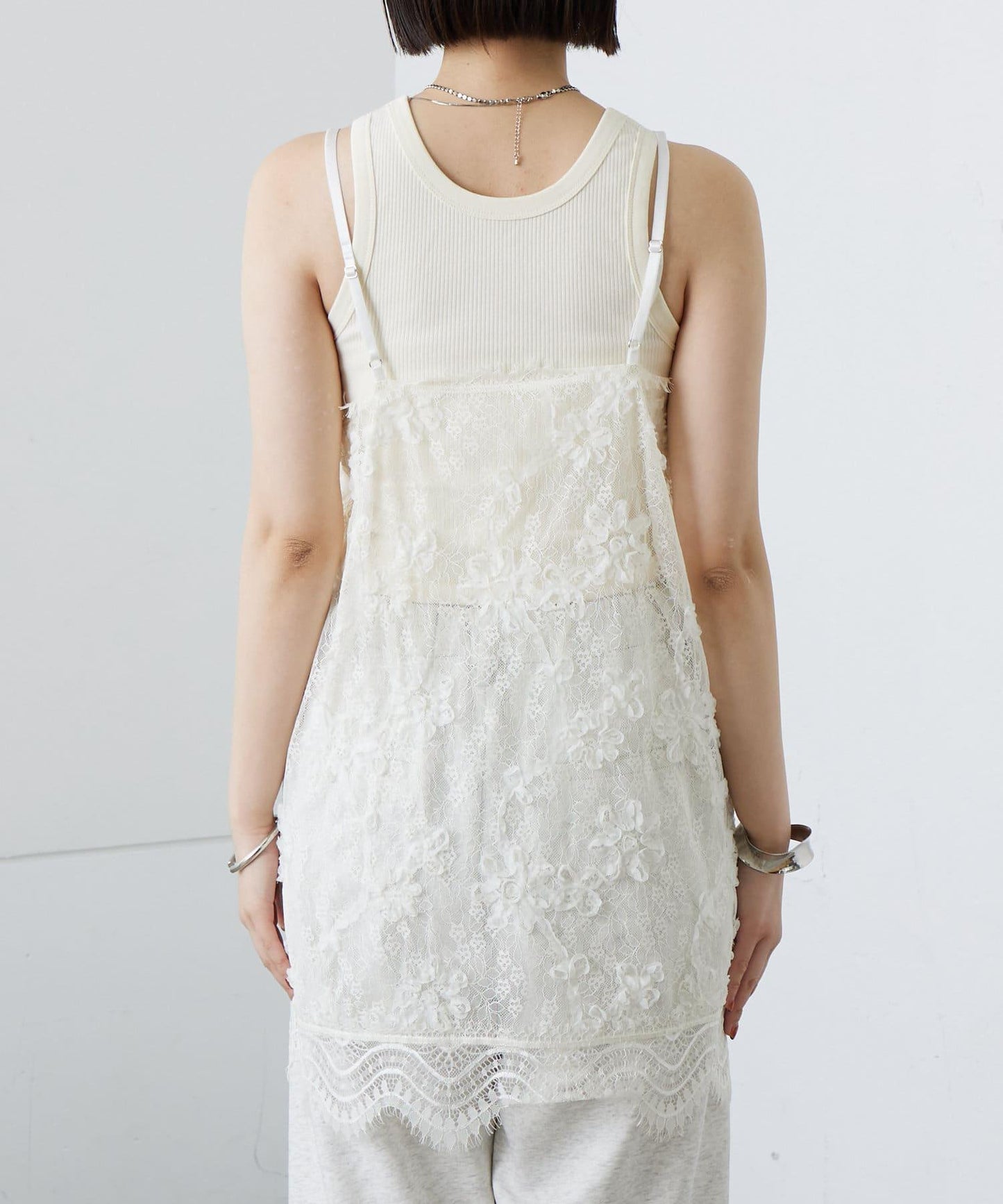 蕾絲V領吊帶長款上衣