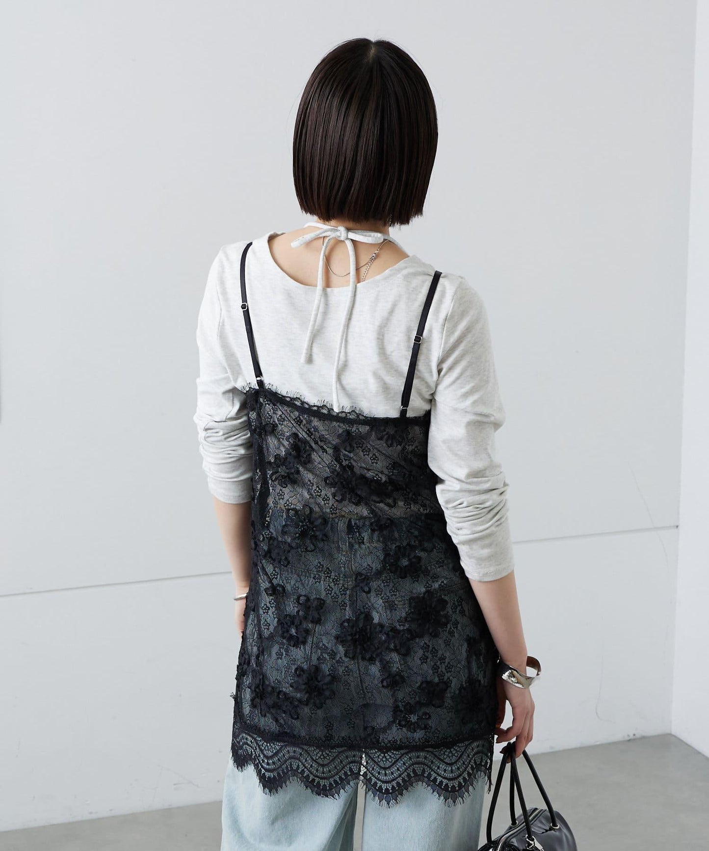 蕾絲V領吊帶長款上衣