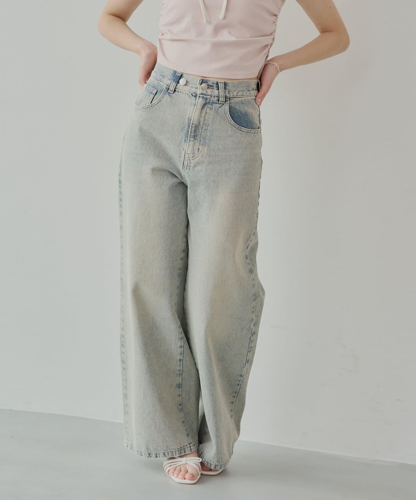 口袋寬鬆牛仔褲