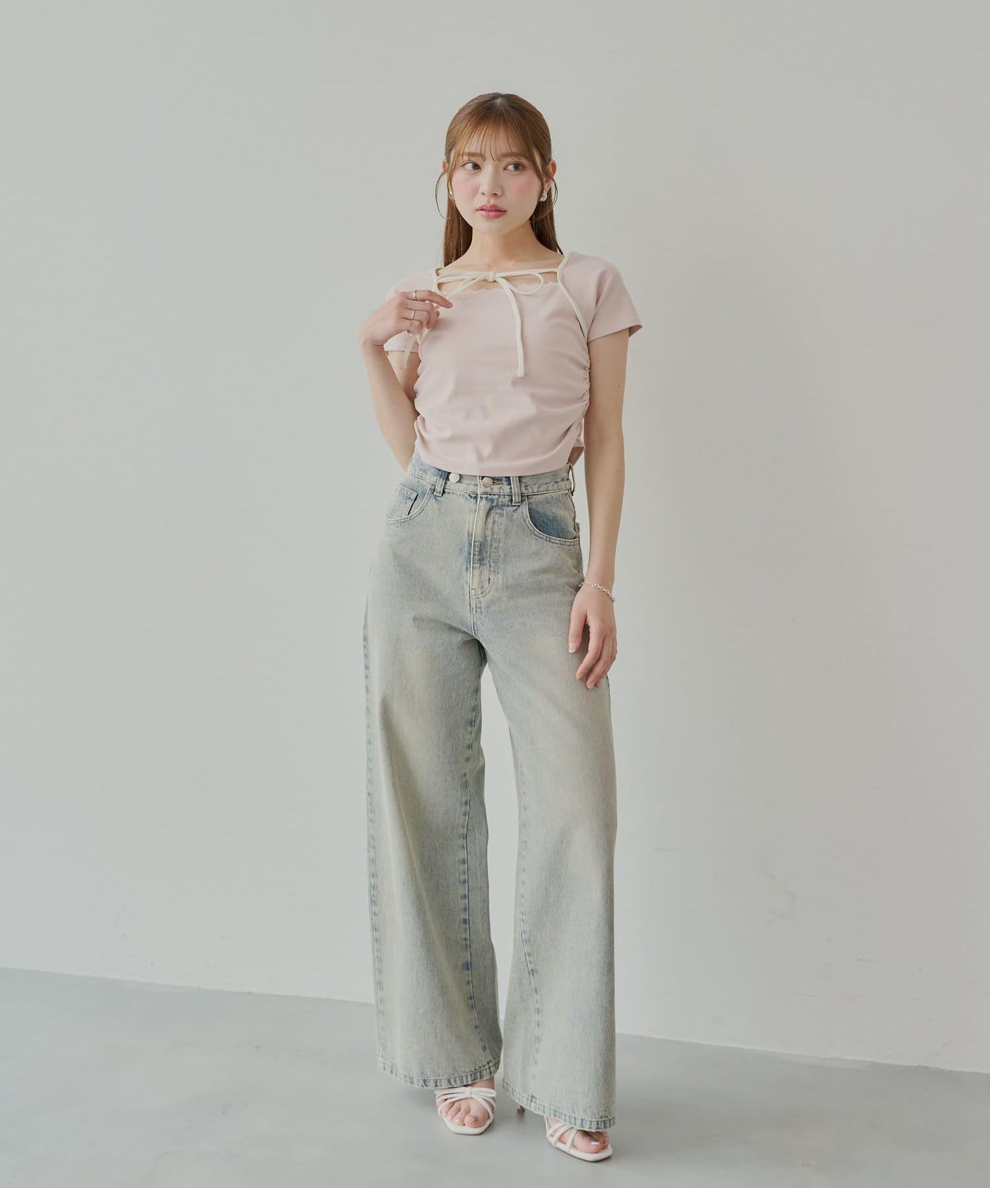 口袋寬鬆牛仔褲