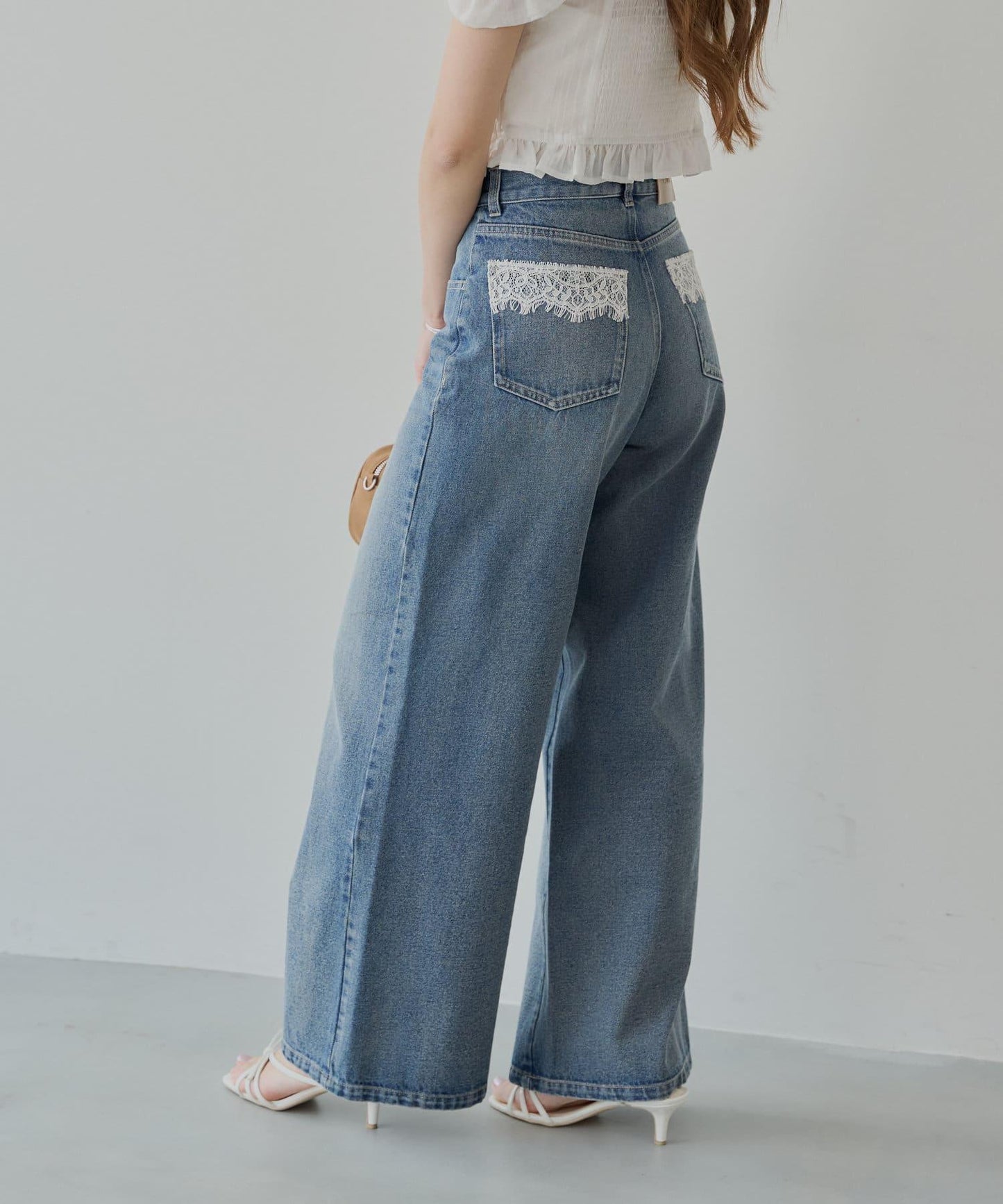 口袋寬鬆牛仔褲