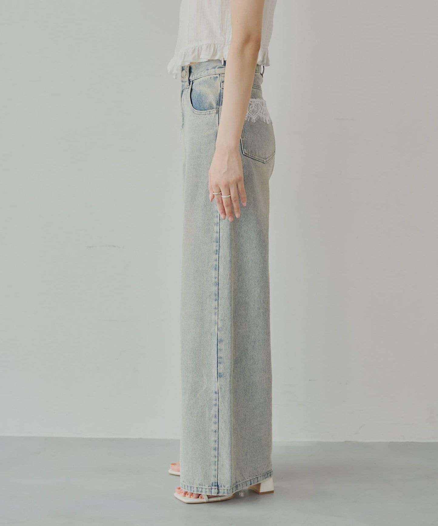 口袋寬鬆牛仔褲