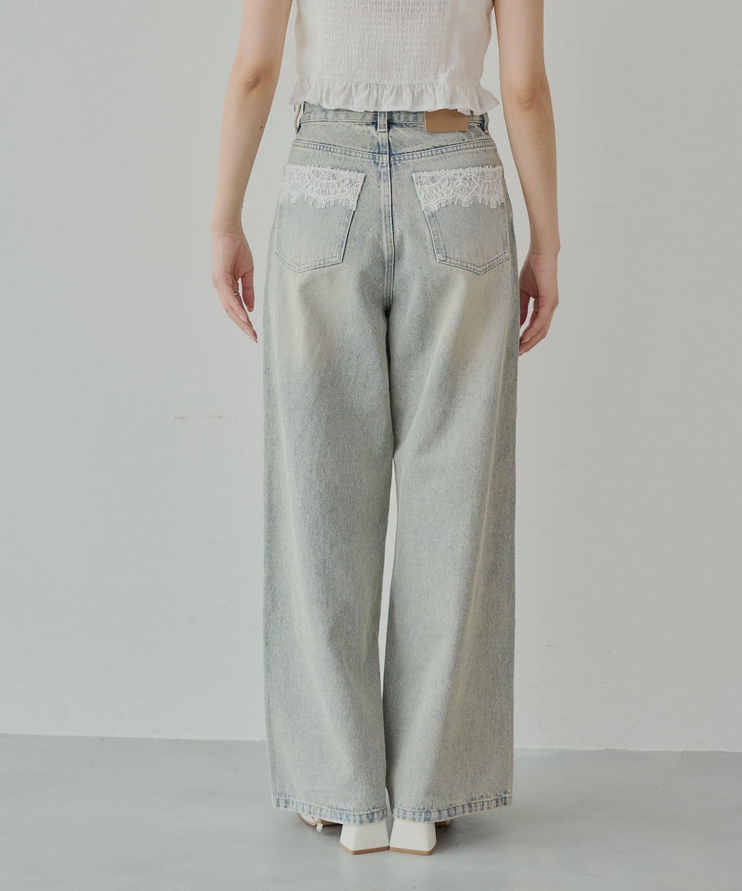 口袋寬鬆牛仔褲