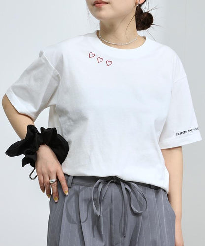 有機棉 心形 標誌刺繡T恤 / 圓領 單點標誌 刺繡短袖T恤