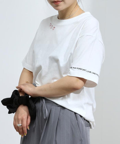 有機棉 心形 標誌刺繡T恤 / 圓領 單點標誌 刺繡短袖T恤