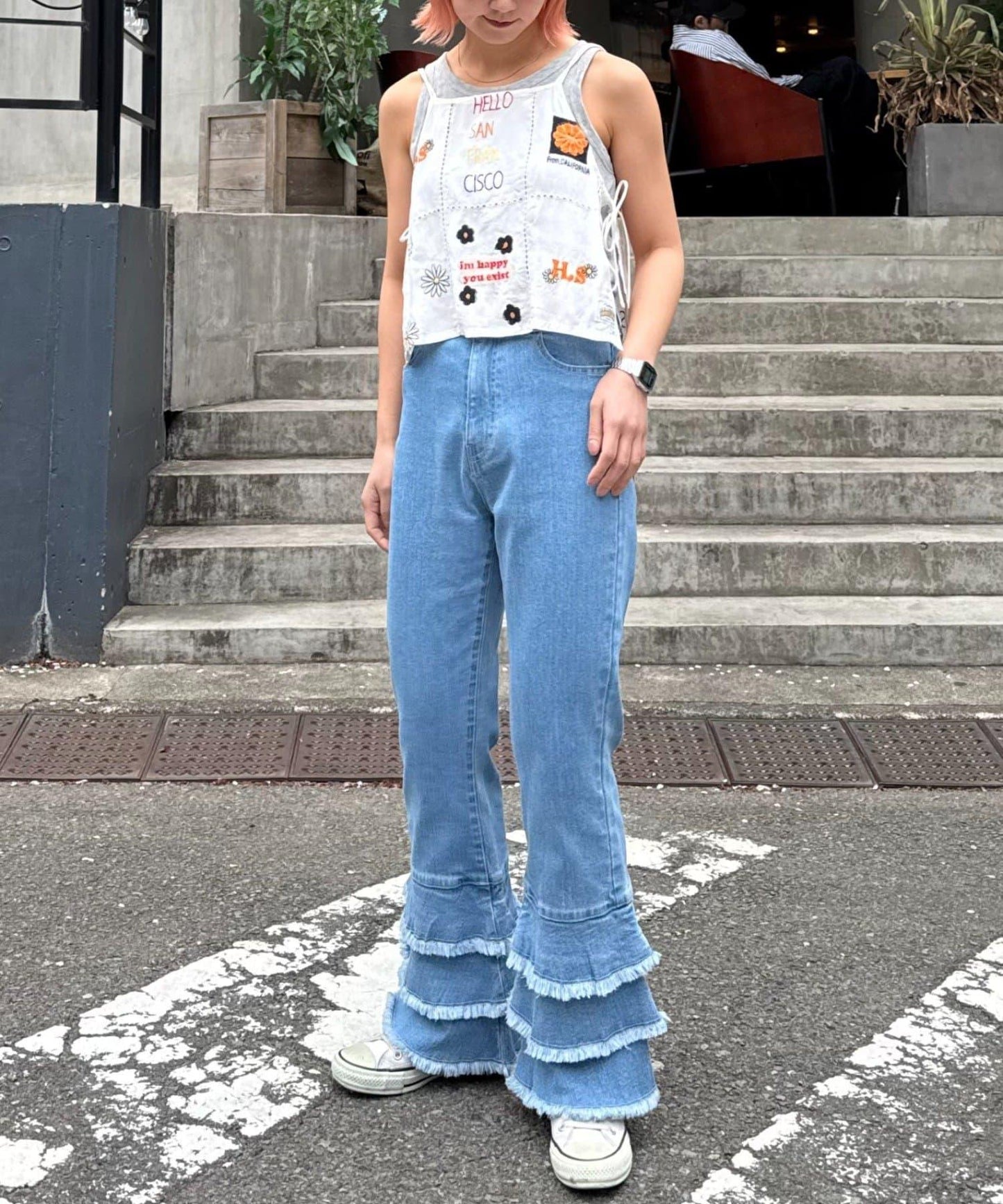 【HELLO.SANFRANCISCO】下襬荷葉邊喇叭牛仔褲