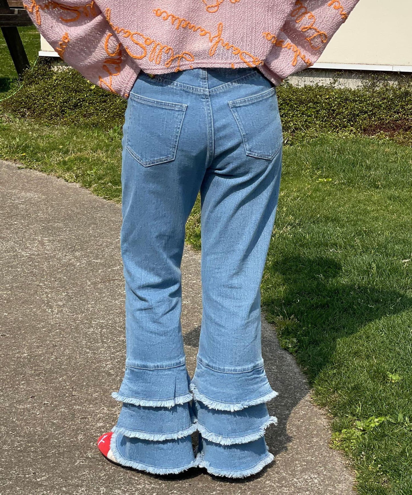 5/1（星期四）10:00開始【HELLO.SANFRANCISCO/你好，舊金山】下襬荷葉邊喇叭牛仔褲