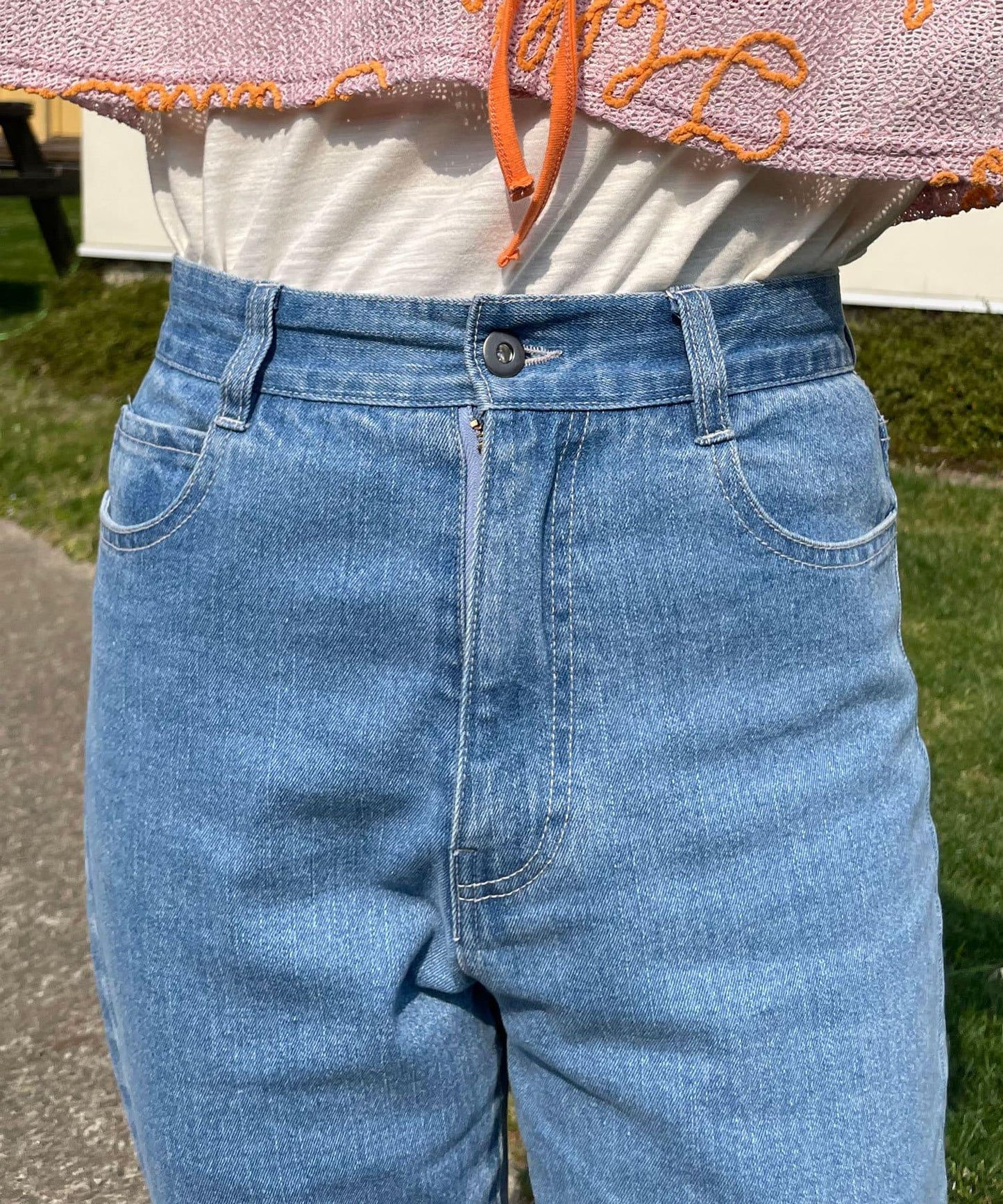 5/1（星期四）10:00開始【HELLO.SANFRANCISCO/你好，舊金山】下襬荷葉邊喇叭牛仔褲