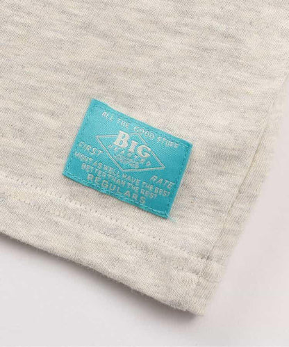 大學標誌拼接T恤