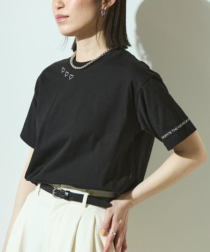 有機棉 心形 標誌刺繡T恤 / 圓領 單點標誌 刺繡短袖T恤