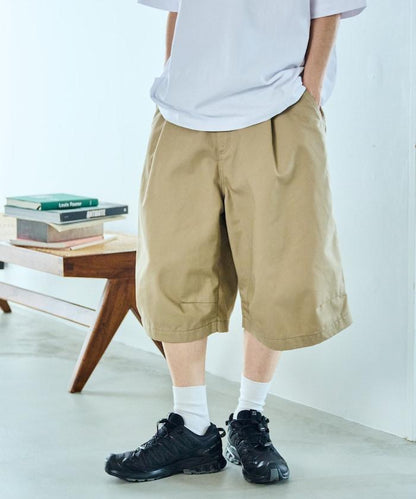 寬鬆款帆布褶皺寬腿短褲