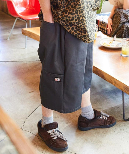 SHE WOLF DINER×FREAK'S STORE/海狼餐廳 寬鬆款 多口袋 寬鬆短褲