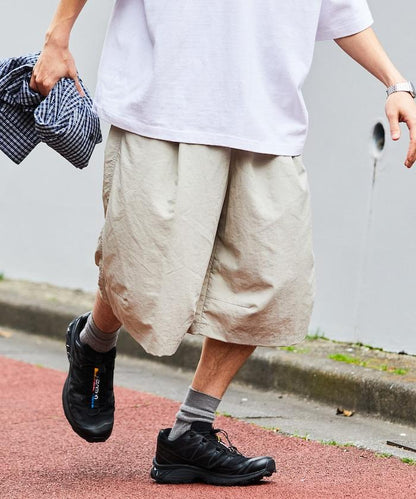 寬鬆款 尼龍 折褶 寬鬆 休閒短褲