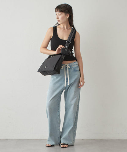 【即將上市】阿爾戈 中號尼龍/鹿皮肩揹包