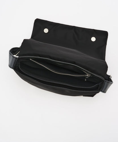 【即將上市】阿爾戈 中號尼龍/鹿皮肩揹包