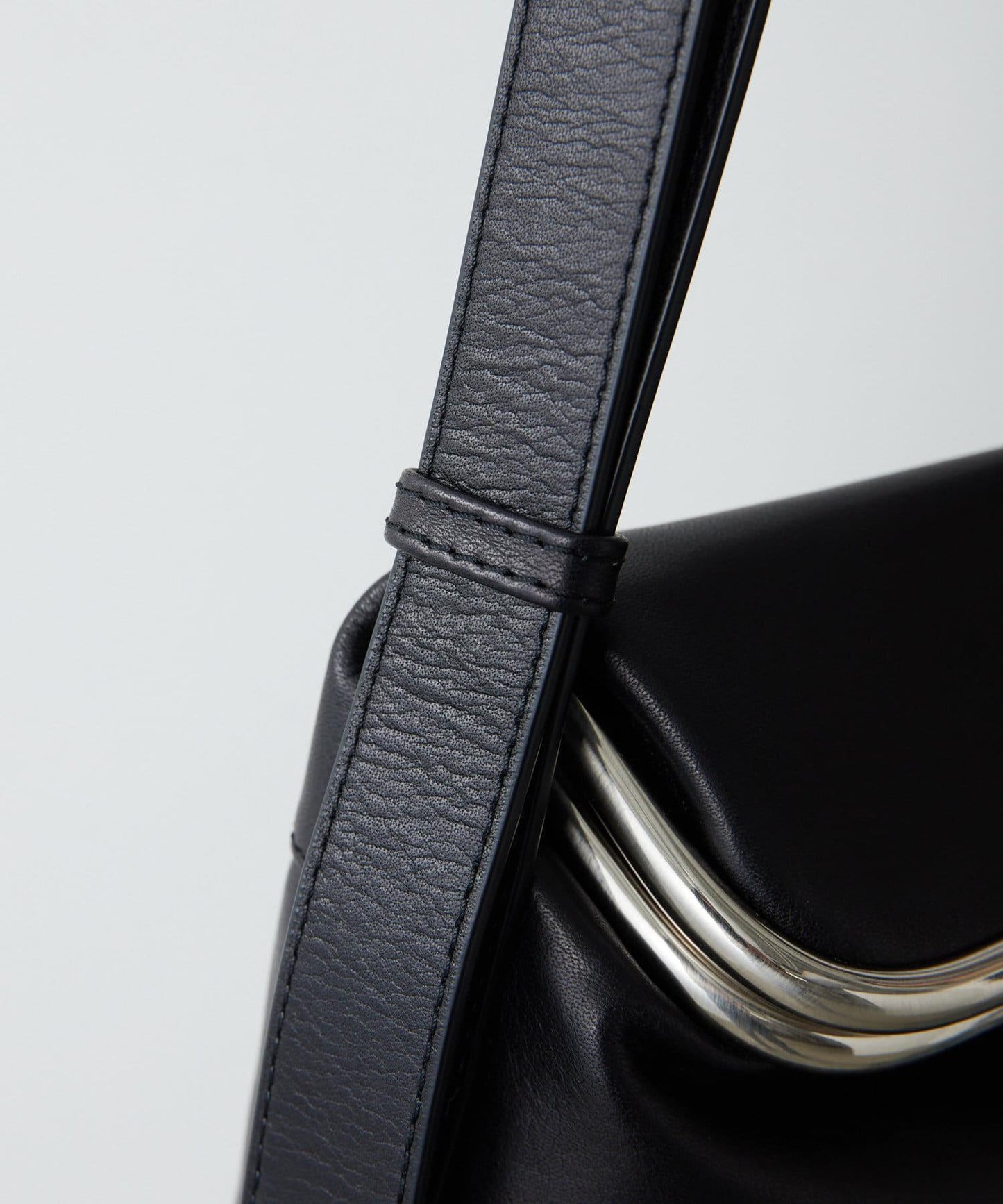 【kawa-kawa(卡哇卡哇)】NO1508口袋包/肩揹包