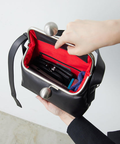 【kawa-kawa(卡哇卡哇)】NO1508口袋包/肩揹包