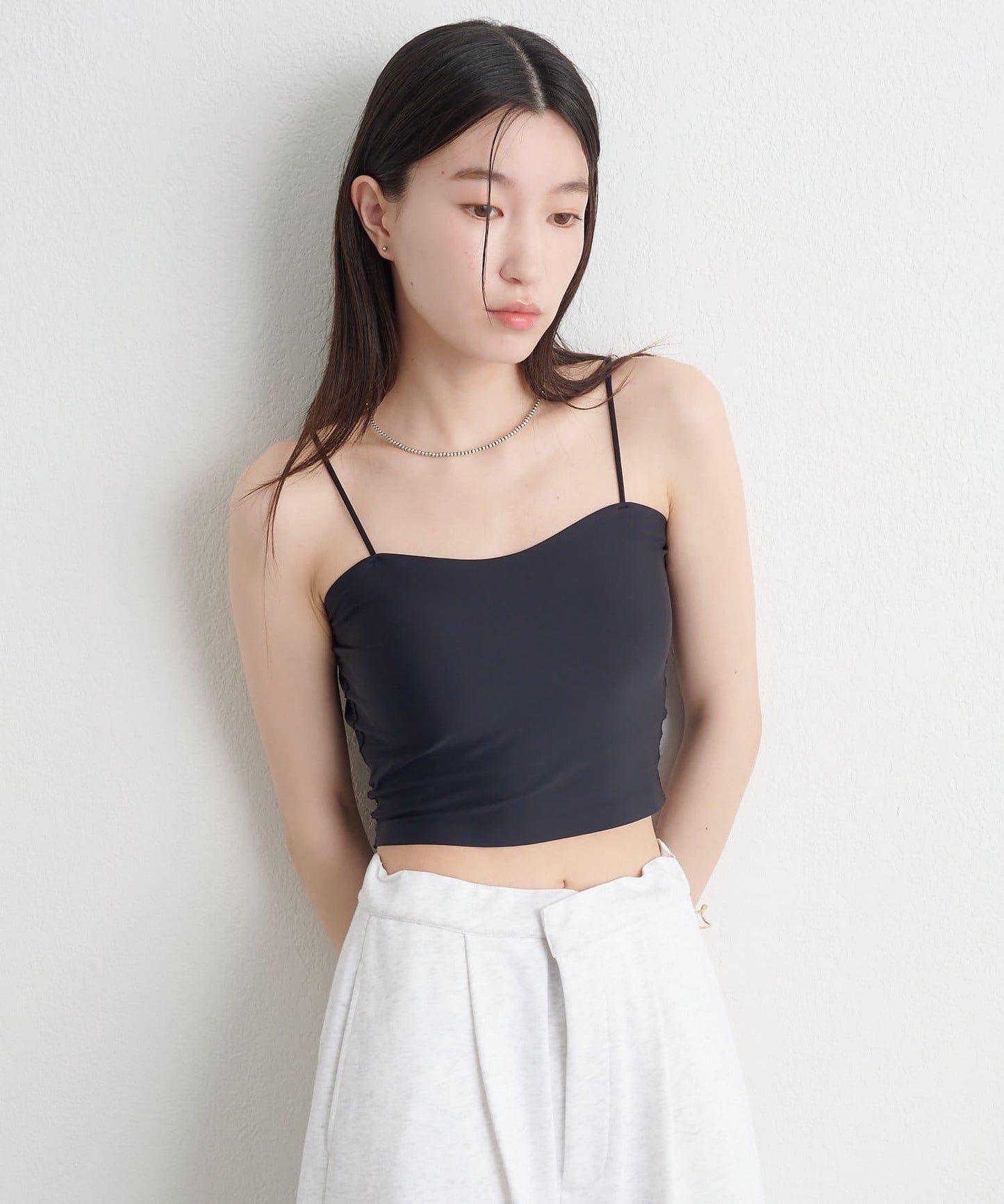 【SNS熱門！】無縫背部開口吊帶背心