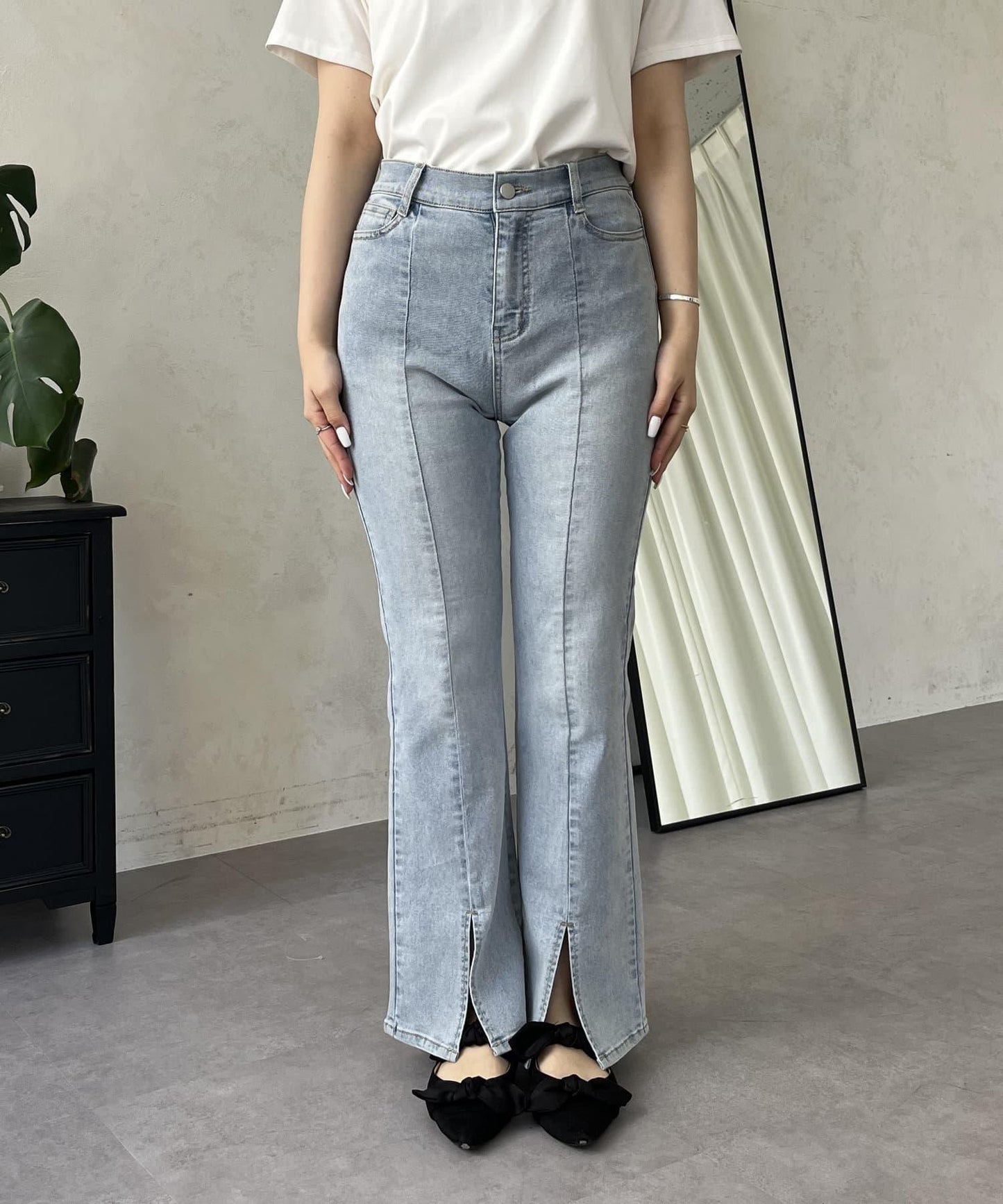 中高腰開叉彈力喇叭牛仔褲