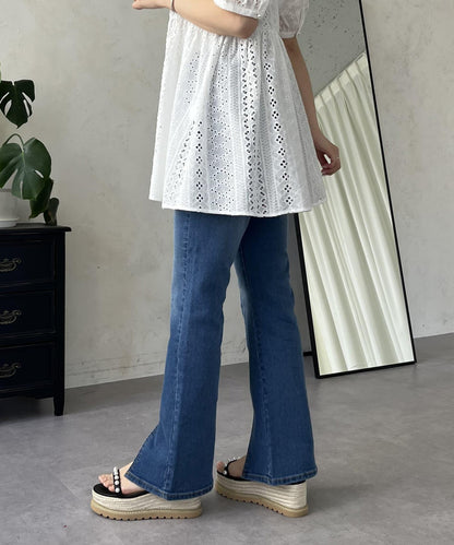 中高腰開叉彈力喇叭牛仔褲