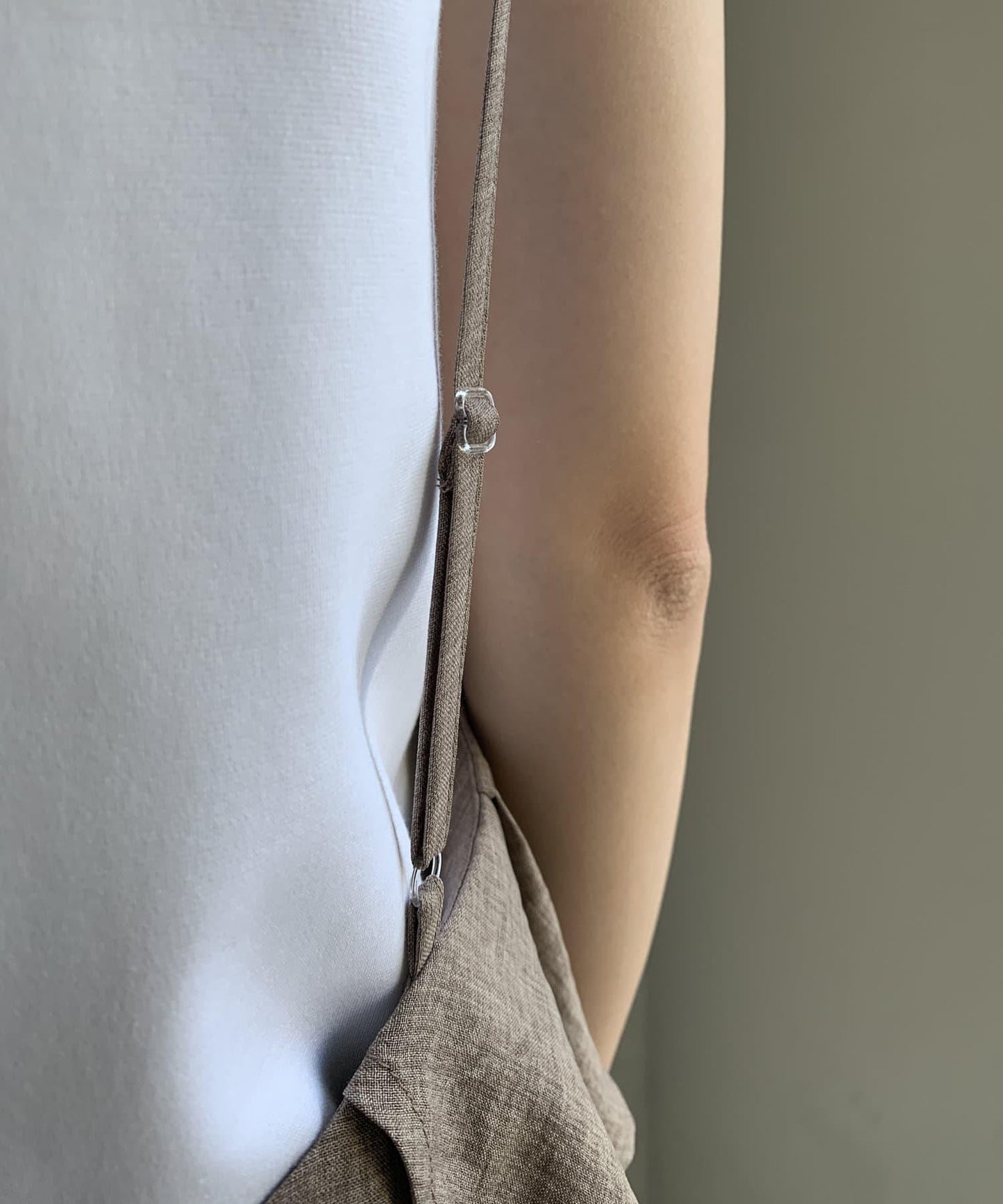 【限定】荷葉邊背心連體褲