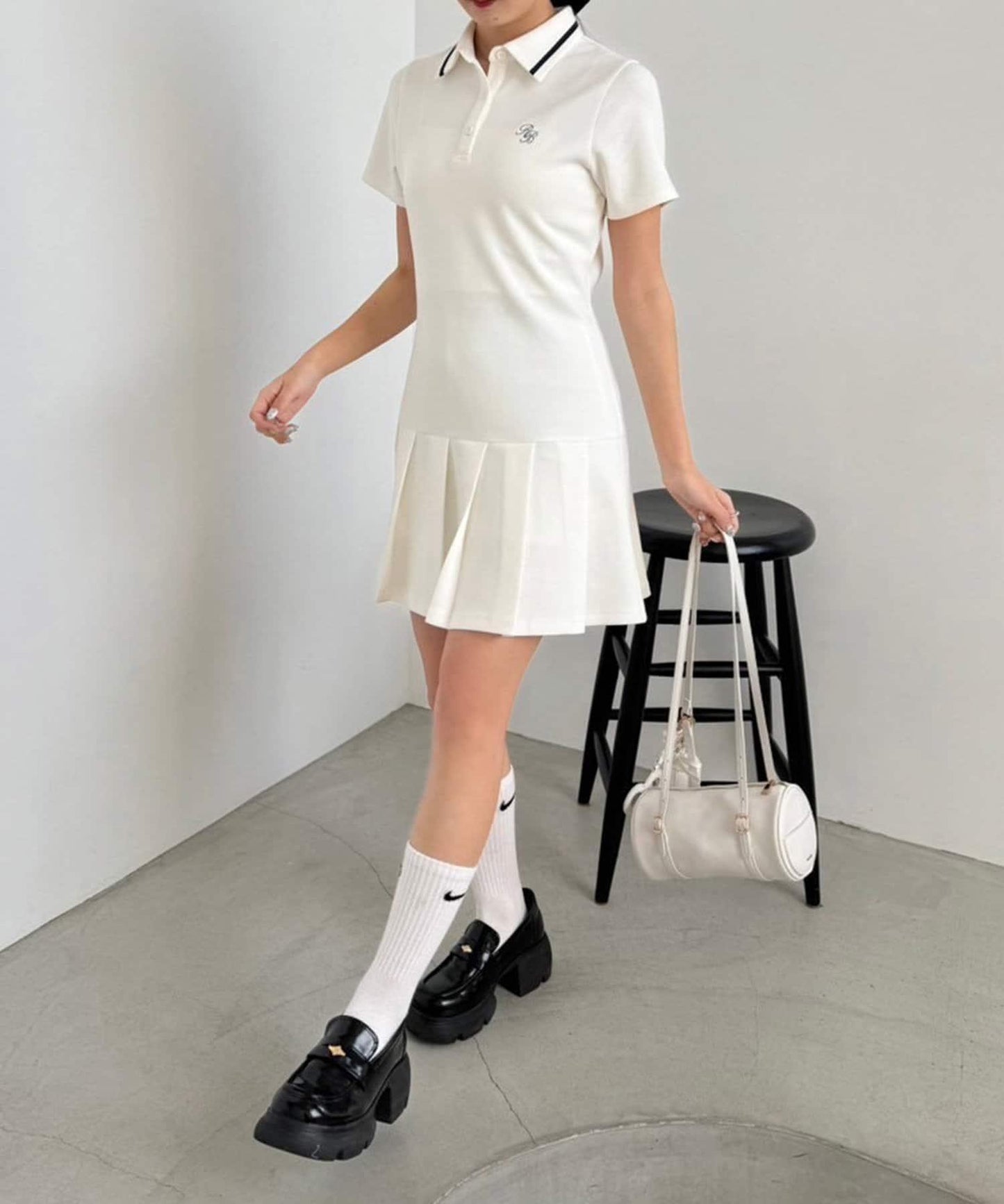 【一件接一件】修身迷你連衣裙