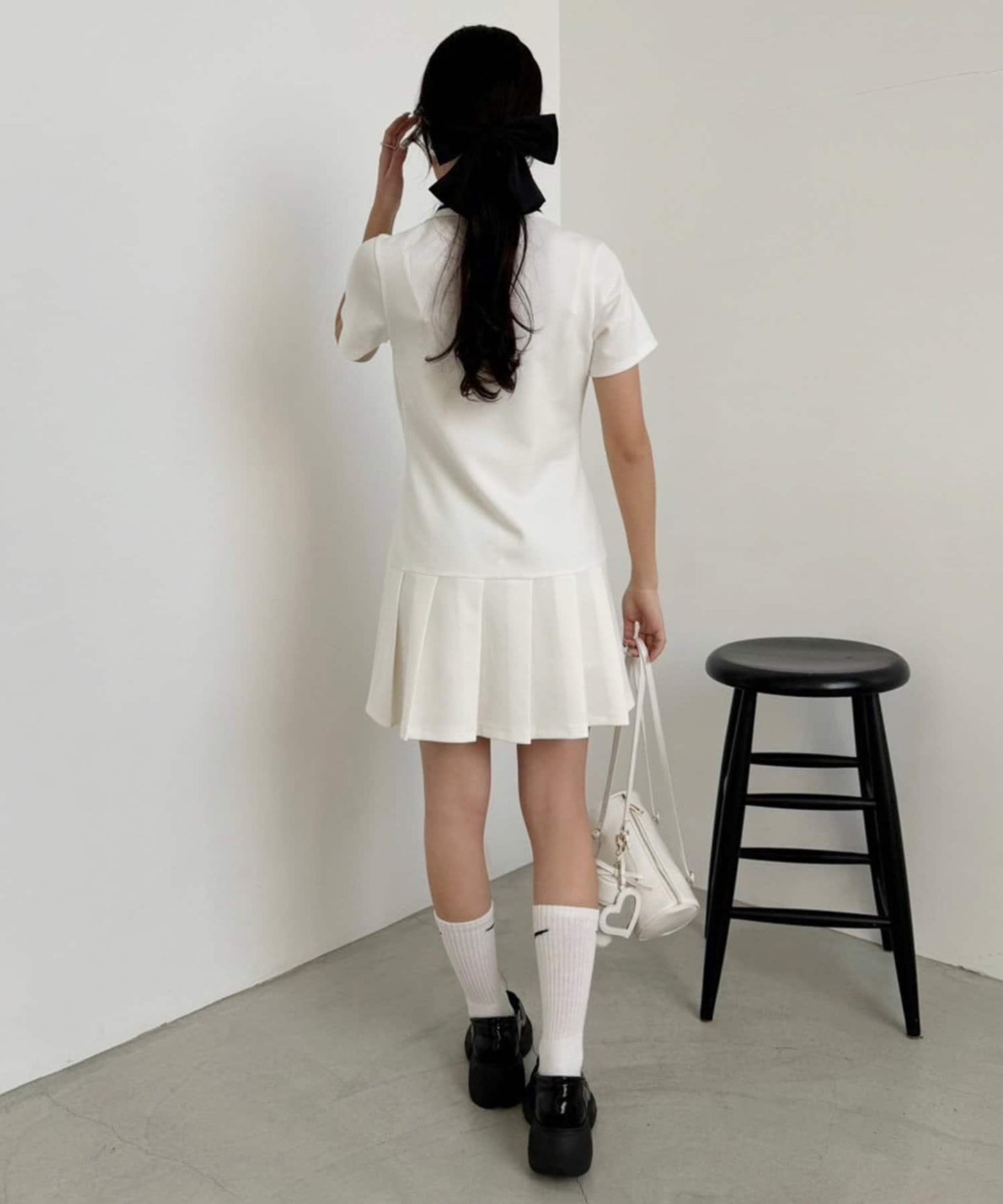 【一件接一件】修身迷你連衣裙