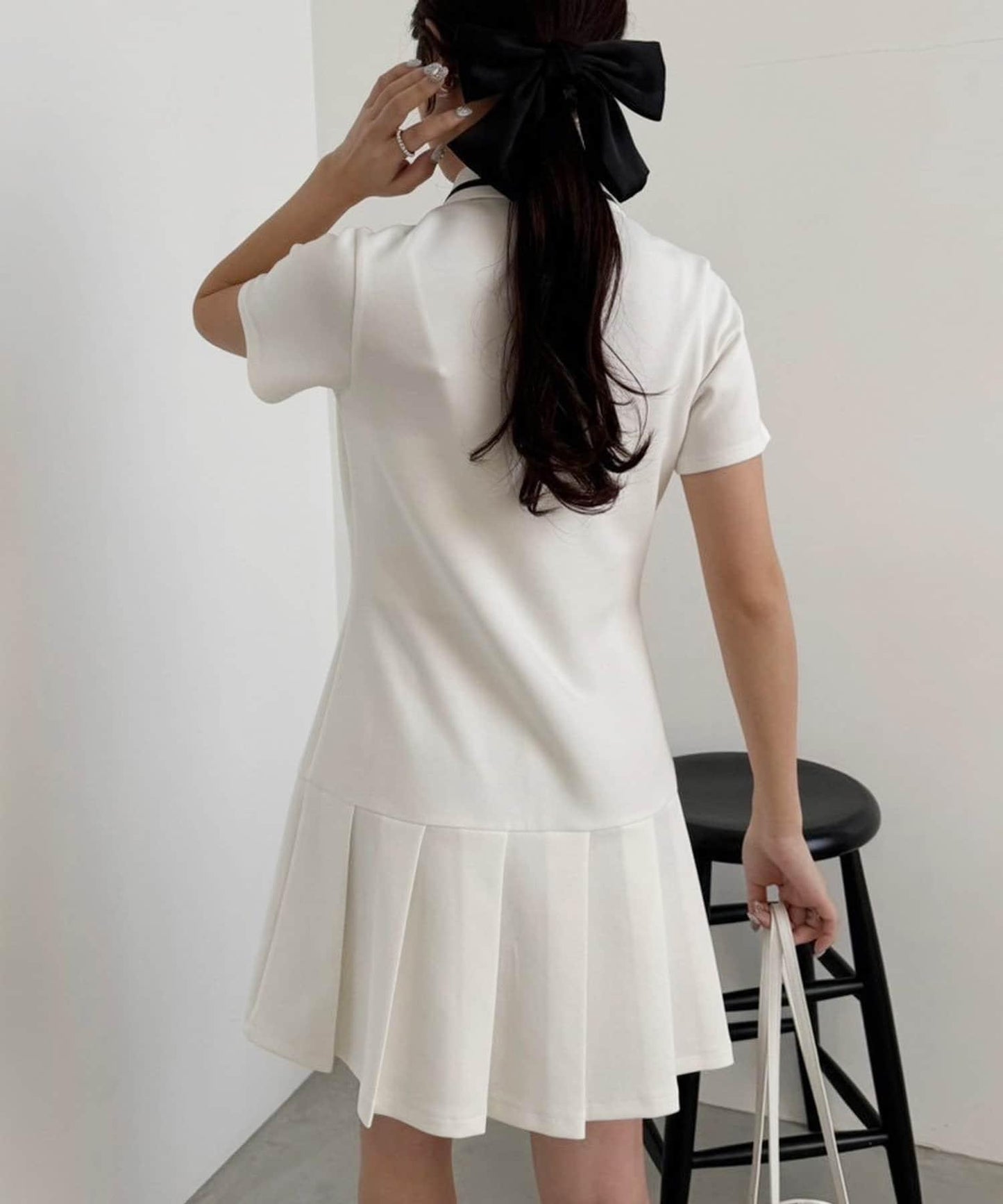 【一件接一件】修身迷你連衣裙