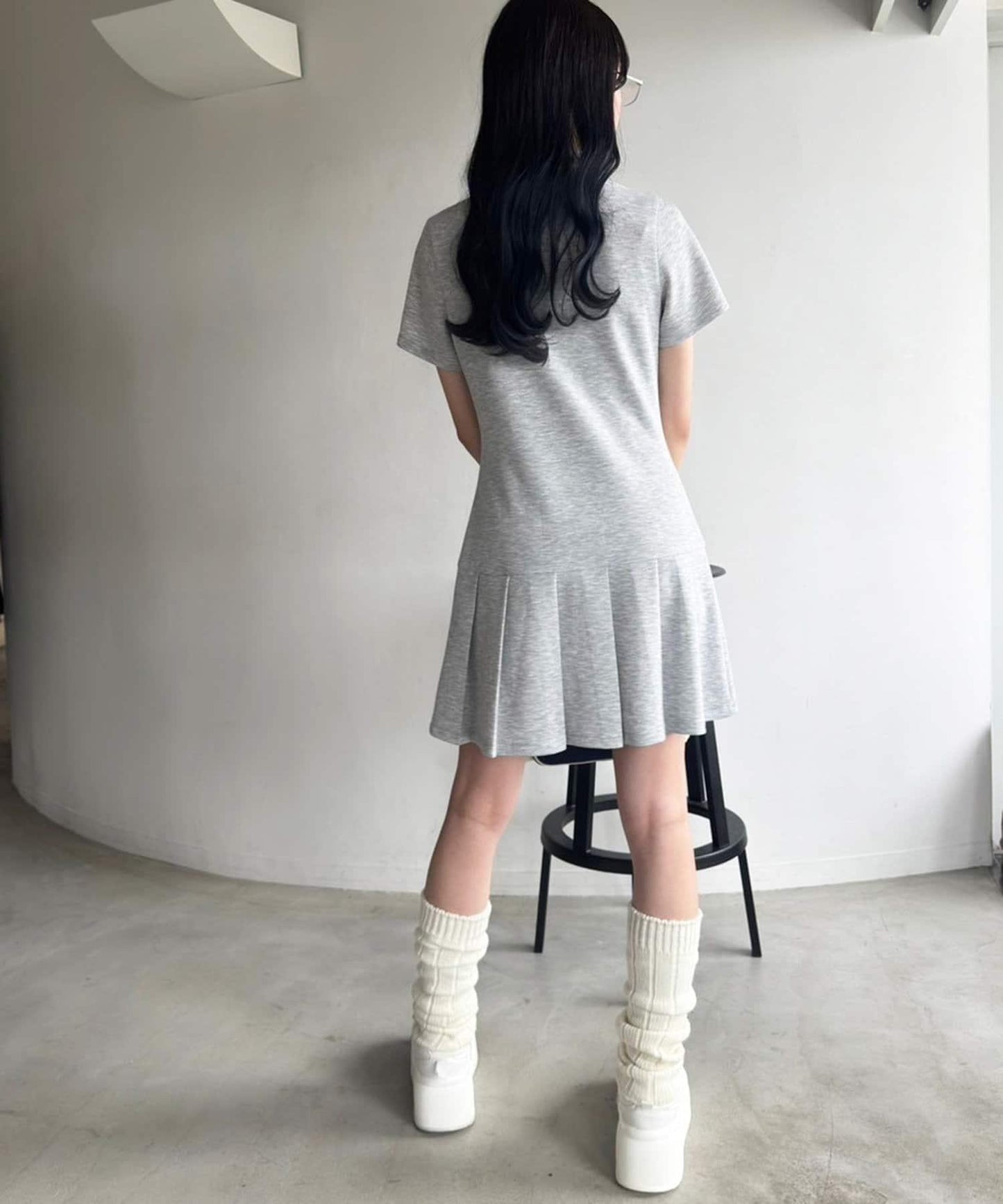 【一件接一件】修身迷你連衣裙