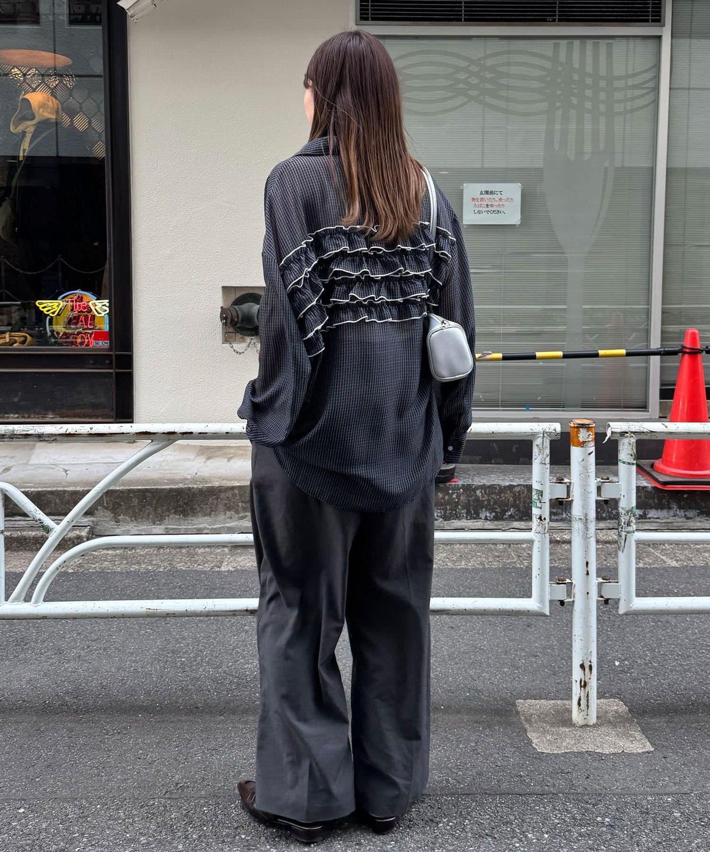 荷葉邊拼接上衣