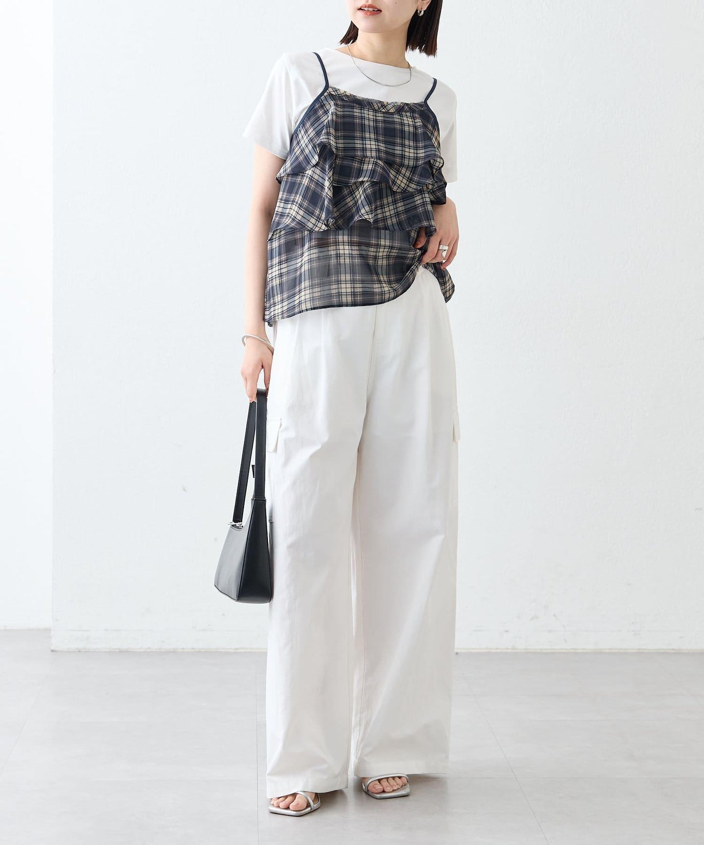 格紋荷葉邊吊帶衫