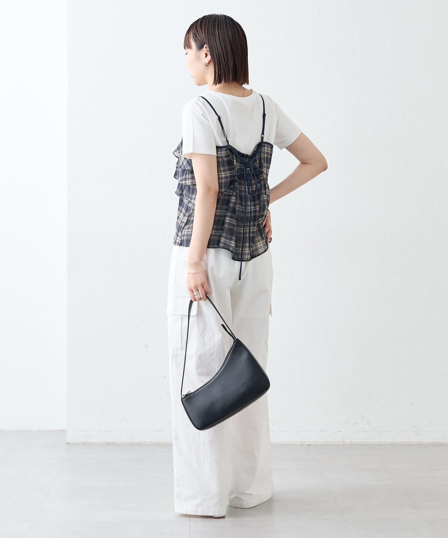 格紋荷葉邊吊帶衫