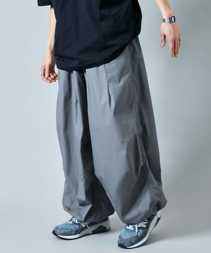 寬鬆輕盈桶型休閒褲
