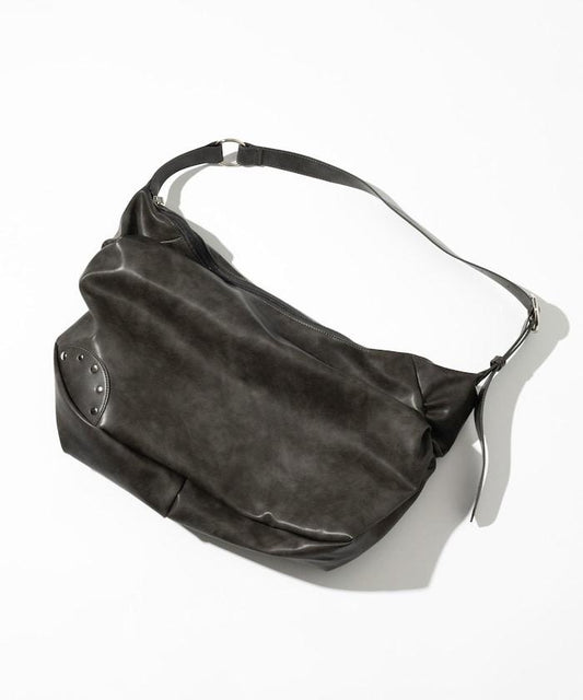 皮質圓形鉚釘肩揹包