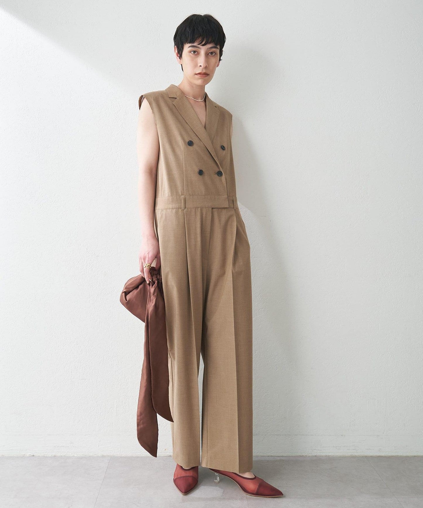 ＜網紅合作＞【THE PAUSE】領無袖連體褲服