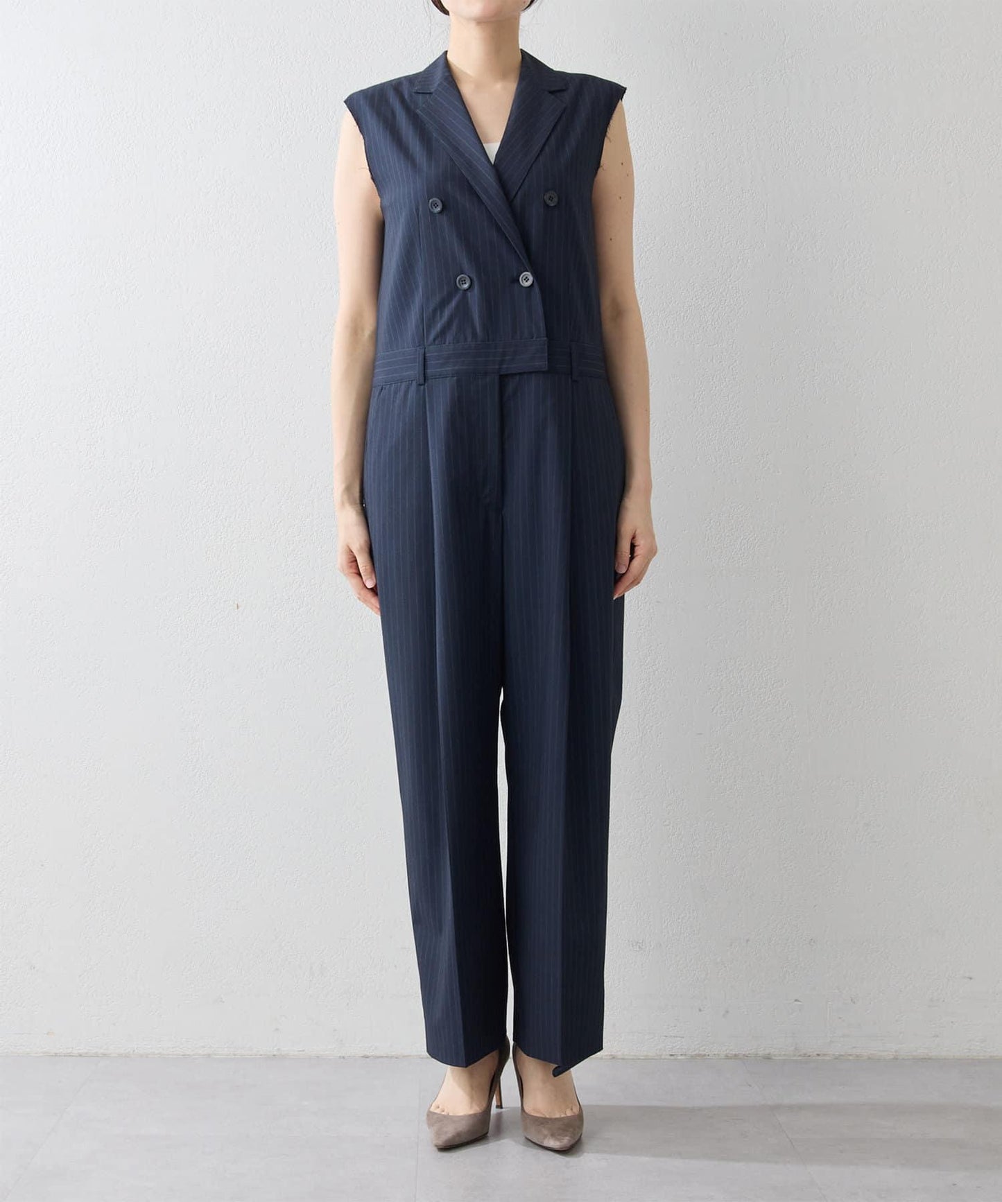 ＜網紅合作＞【THE PAUSE】領無袖連體褲服