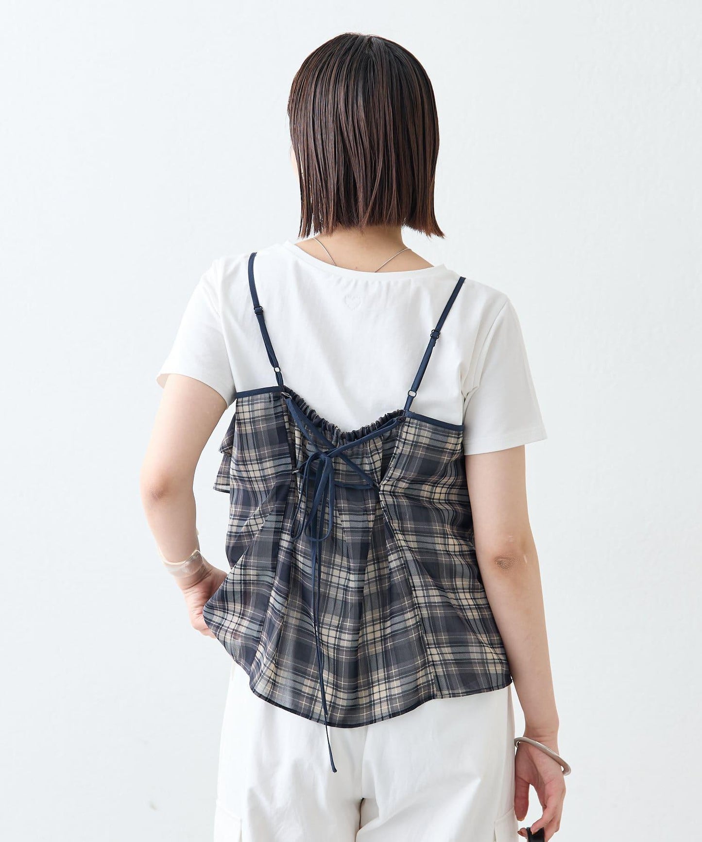 格紋荷葉邊吊帶衫