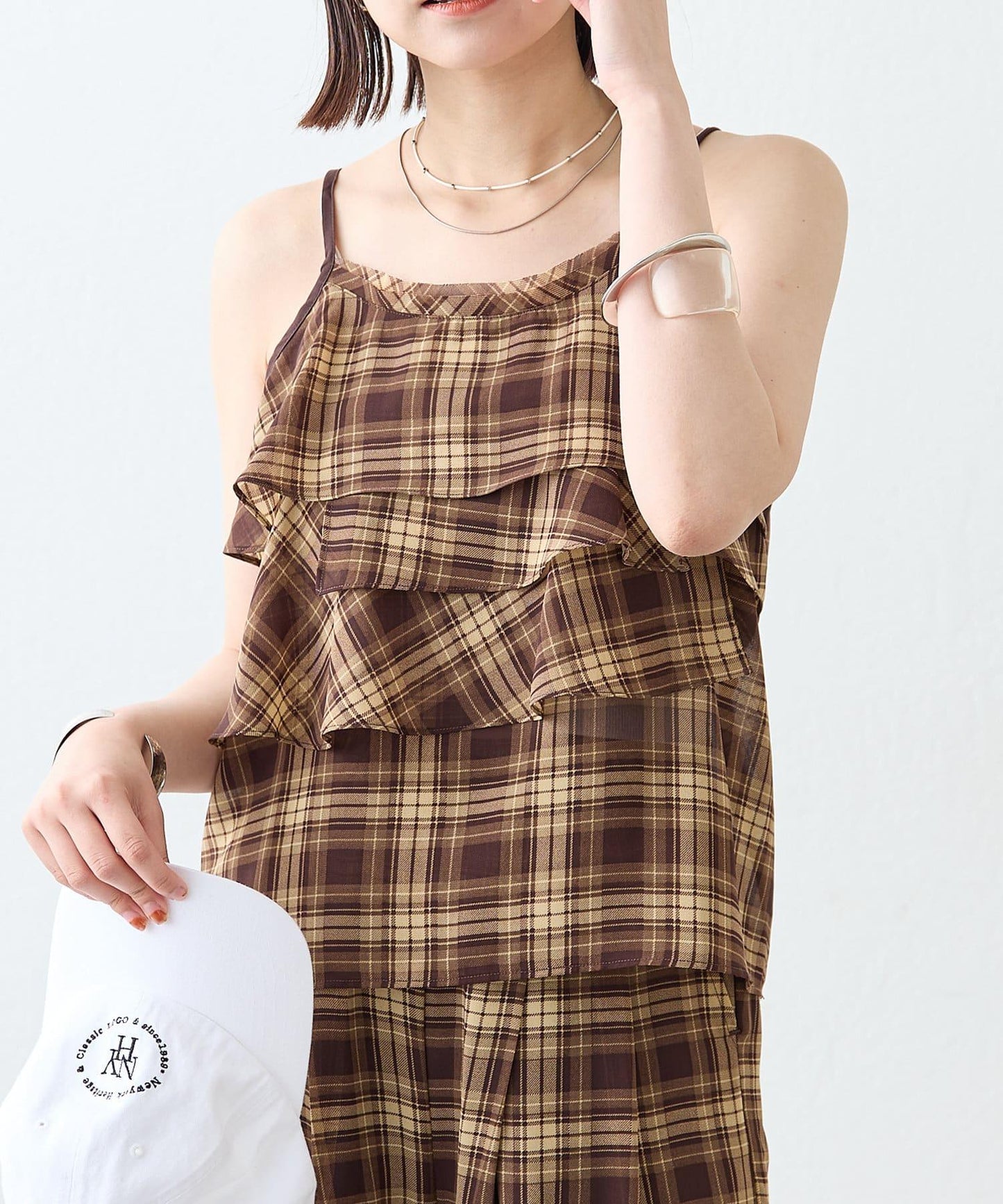 格紋荷葉邊吊帶衫