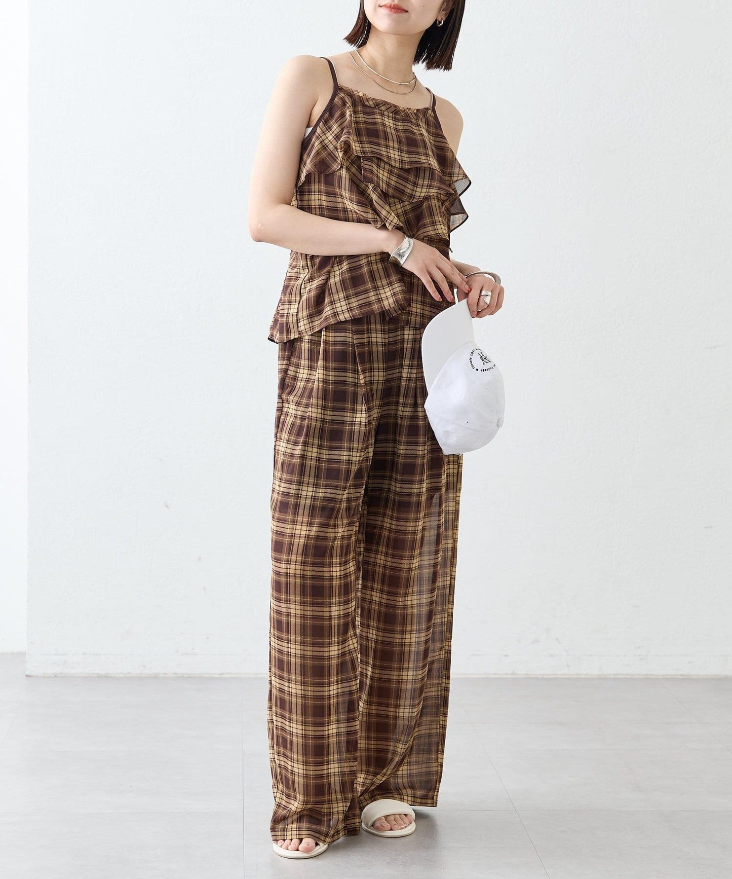 格紋荷葉邊吊帶衫