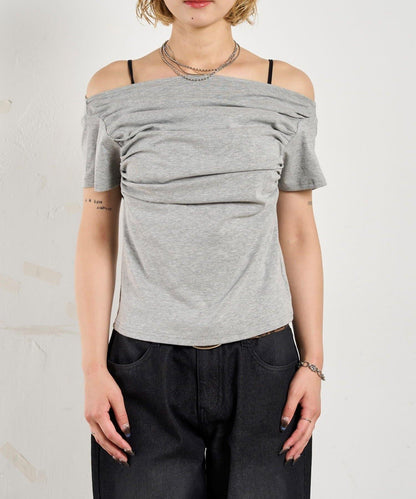 荷葉邊露肩短袖上衣