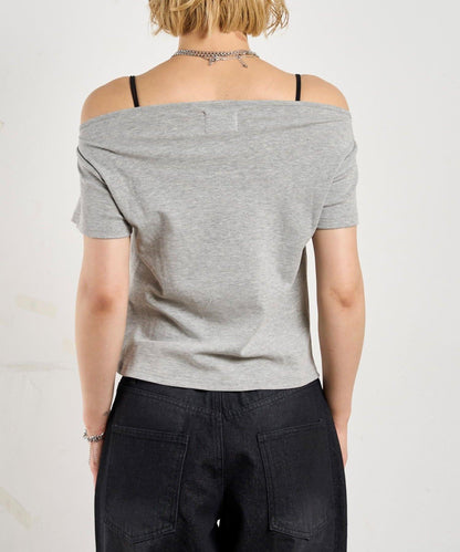 荷葉邊露肩短袖上衣