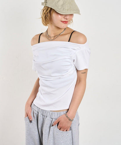 荷葉邊露肩短袖上衣