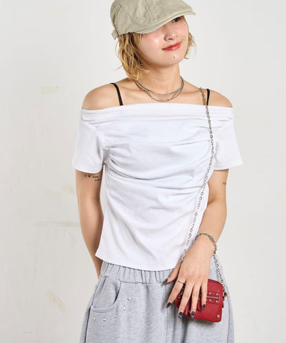 荷葉邊露肩短袖上衣