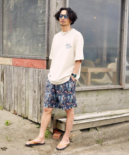 反面內側週日司機俱樂部T恤