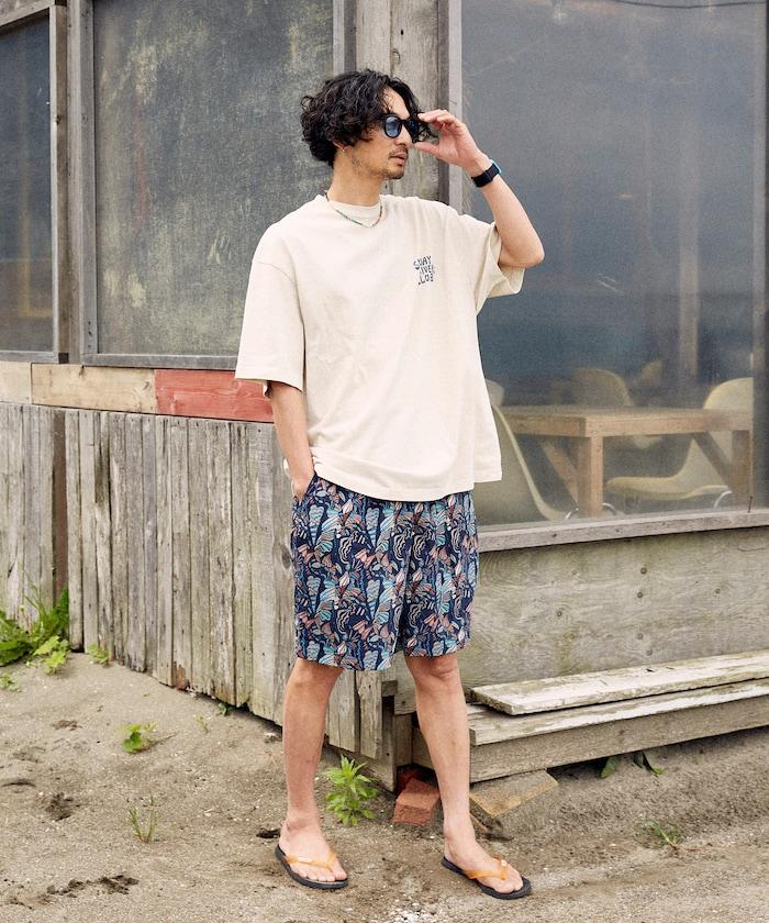 反面內側週日司機俱樂部T恤