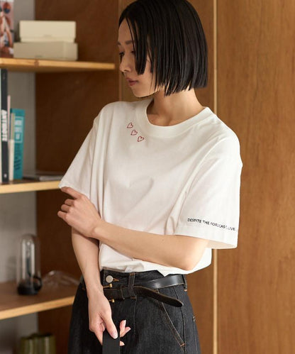 有機棉 心形 標誌刺繡T恤 / 圓領 單點標誌 刺繡短袖T恤