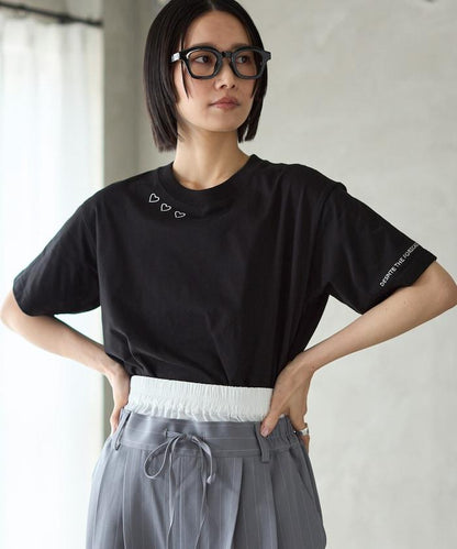 有機棉 心形 標誌刺繡T恤 / 圓領 單點標誌 刺繡短袖T恤